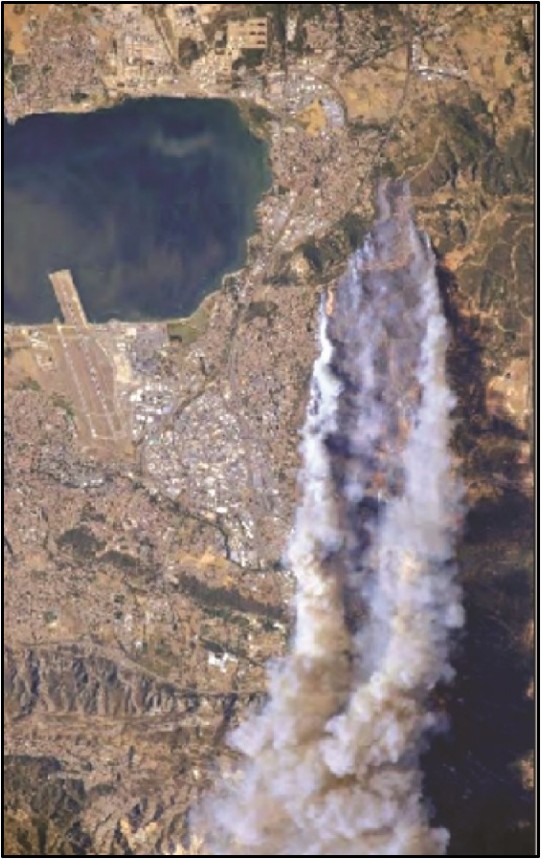 Vue aérienne du feu de Rognac
