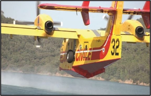 L'avion écopeur-largueur, roi actuel de l'efficacité en complément des pompiers au sol